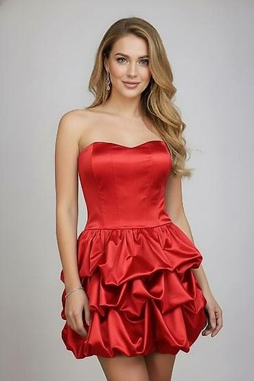 Sakoi: 🔥Kratka svečana haljina bez bretela od satena
✅3200 din — 6