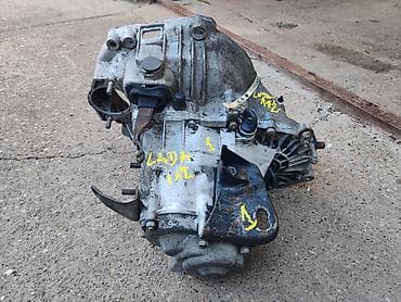 Menjac pet brzina Lada 112. Polovno, ocuvano. Skinuto sa rastavljenog