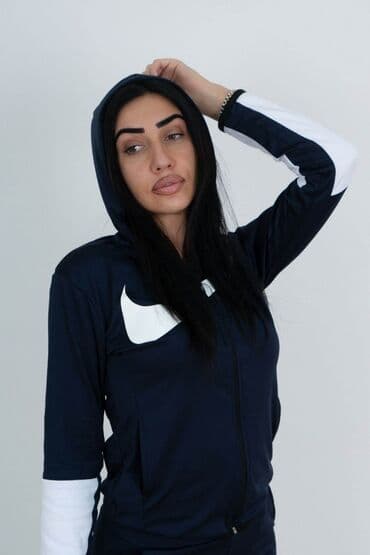 trenerke mokra likra prodaja: Cena 2,900
Mokra likra S, M, L, XL
8 boja — 16