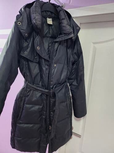 kožne jakne leder крагујевац – слике: Nike, M (EU 38), Jednobojni, Sa postavom, Perje — 2