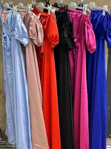 haljine od saten svile: Haljina saten
S-xxl
Cena: 2600 din — 2