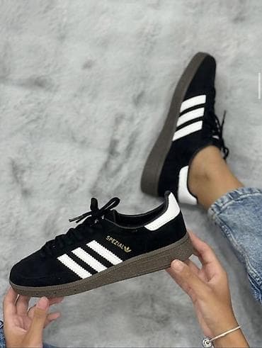 Adidas Spezial patike – crno‑bele - Model: Adidas Spezial -