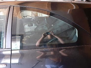 presa za nitne: ZADNJA STAKLA ZA MEGAN 2 ZA RENAULT MEGANE — 1