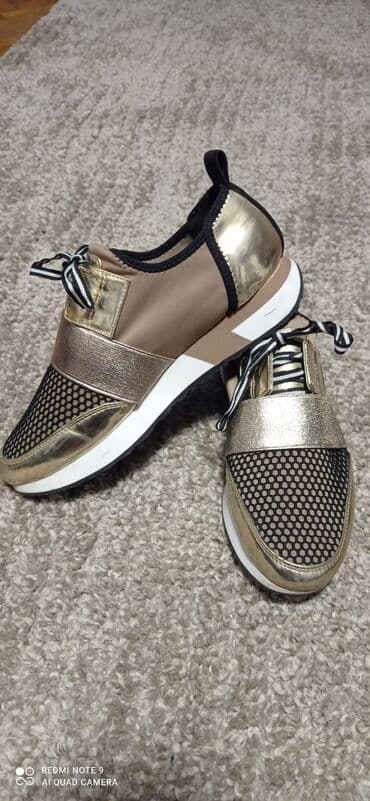 adidas samba srebrne: Steve Madden, 38.5, bоја - Srebrna — 1