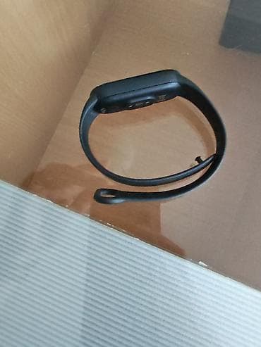 honor 70 polovan: Honor 70 u izuzetnom stanju, bez padova, bez ogrebotina, star 2 — 5