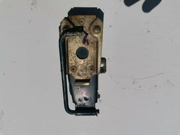 motor brisaca zastava 101: Drzac prednje haube sa drzacem boce brisaca Lada 21213,21214 Niva — 10