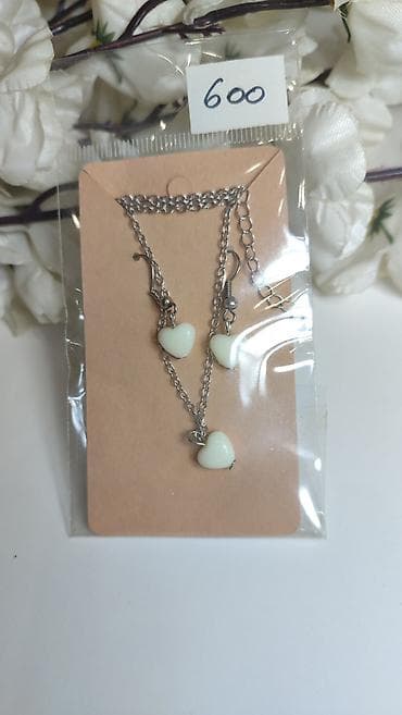 mcm torbe cena: Set nakita – ogrlica i minđuše sa privescima u obliku srca - — 1