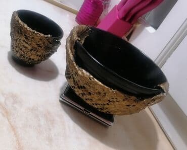 Komplet, čaša i činija
Sa masivnom zlatnom mrežicom
Prelep