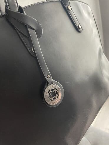 guess torba crna: Shoulder bag — 2
