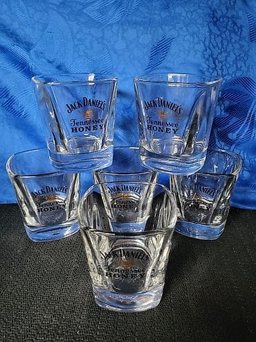 plafonski lusteri: Brendirane nove case J.Daniels za zestoka pica. Original case za — 8