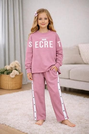 deda mraz i baba mrazica: Dečiji komplet trenerke “LITTLE SECRET” - Dvodellni set: dukserica i — 4