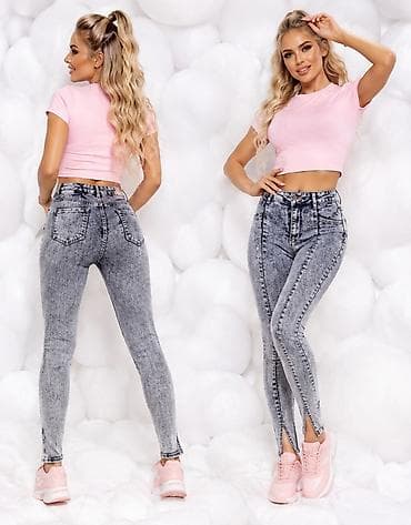 elipsa kaputi: Ženske skinny farmerke – svetlo plavi isprani denim - Model: visok — 1