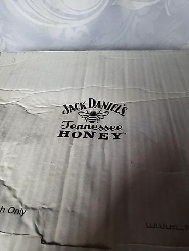 plafonski lusteri: Brendirane nove case J.Daniels za zestoka pica. Original case za — 5
