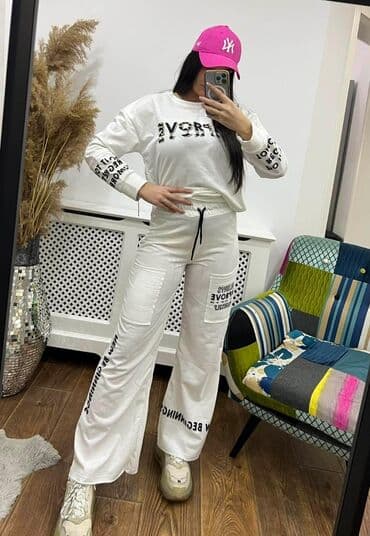 umbrella iore pro: New Tracksuit S•M•L•XL 
2600 din Super PROMO Cena ! — 2