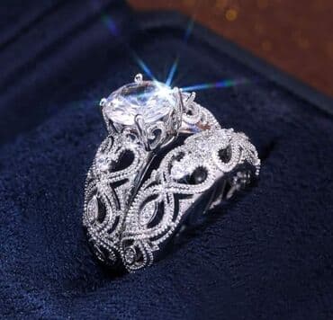 Set od dva prstena
Vel 10
Cena 1200 din