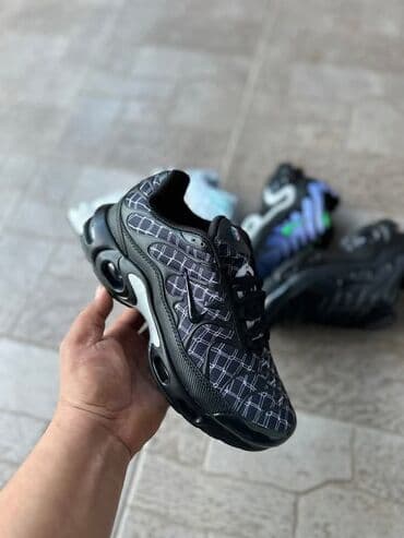 Women's Sneakers and athletic shoes: 41 — 3