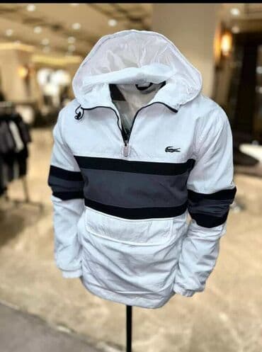 Jackets: Muška vetrovka sa kapuljačom, idealna za prelazne periode. Karakteriše — 1