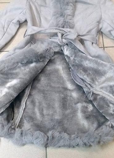 Muška odeća: S, M, L, XL. Cena 4290 din — 1