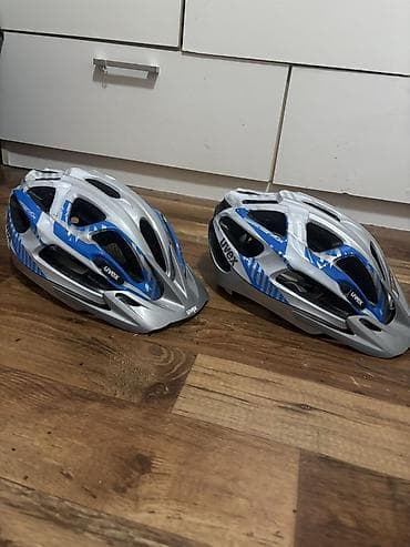 Sport i razonoda: Kacige za biciklo vel obim 52-57 cm su u odlicnom stanju sa sitnim — 1