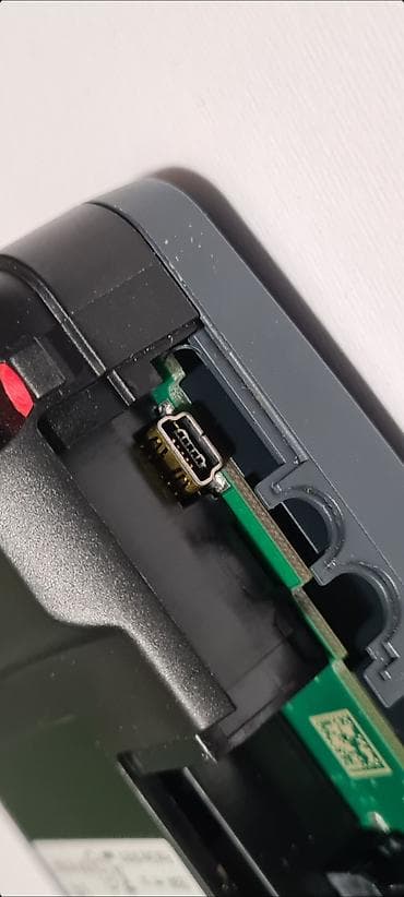 ps4 polovni prodaja: MYTO CZ – On‑Board Unit (OBU) za elektronsku naplatu putarine u Češkoj — 5