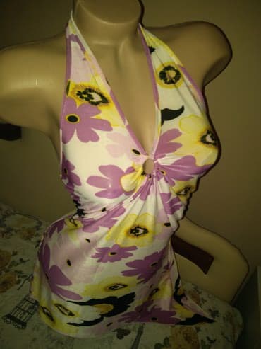 Women's Clothing: Cvetna majca tuniкa. M VEL
BEZ Oštećenja — 5