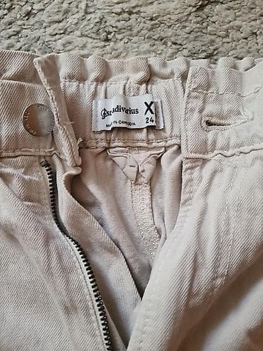 Ostale pantalone: Stradivarius ženske pantalone, model X (oznaka veličine: 24) - Boja — 2