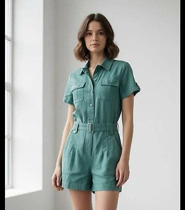 Ženski letnji kombinezon sa kratkim rukavima i šortsom, u na lalafo.rs Ženski letnji kombinezon sa kratkim rukavima i šortsom, u