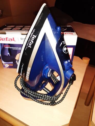 mala pegla: Tefal Ultragliss Anti-Calc Plus parna pegla Mana oštećena je na vrhu — 2