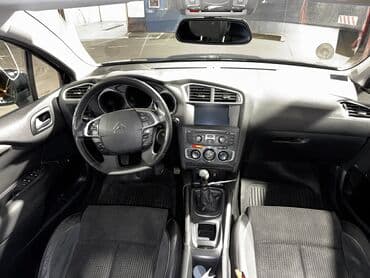 Automobili: Citroen C4: 1.6 l | 2010 г. 204000 km Hečbek — 9