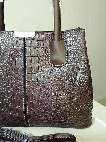 new yorker torbe za plazu: Nova braon kroko tašna sa priveskom. Dužina 30cm i visina 21cm. 3 — 5
