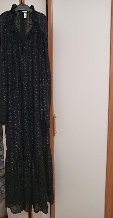 svecani sakoi: Crna duga haljina sa svetlucavim detaljima - Boja: crna sa diskretnim — 1