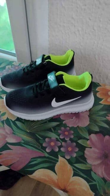 obuca lara: Nike, Size - 34 — 3