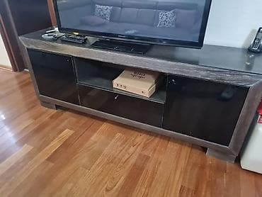nogice za tabure: Prodajem polovnu komodu za TV i klub sto. Dimenzije komode u cm — 5