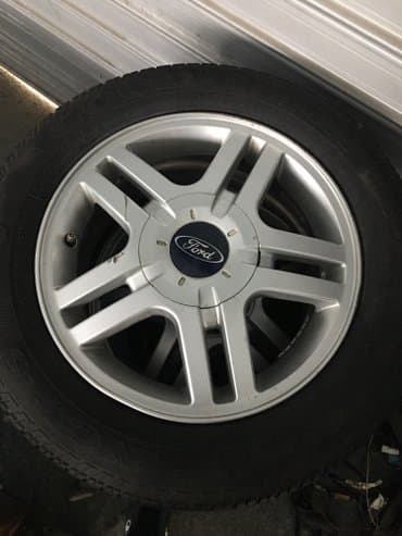 felne 15: Ali felne 15-ce ford focus 
4 rupe — 1