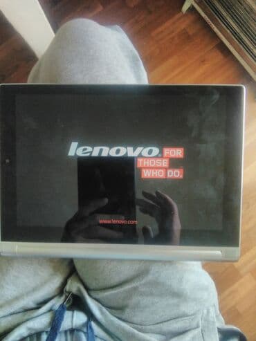 lenovo t410: Original fantasticni "LENOVO YOGA2"® PC tablet sa fantasticnom izradom — 1