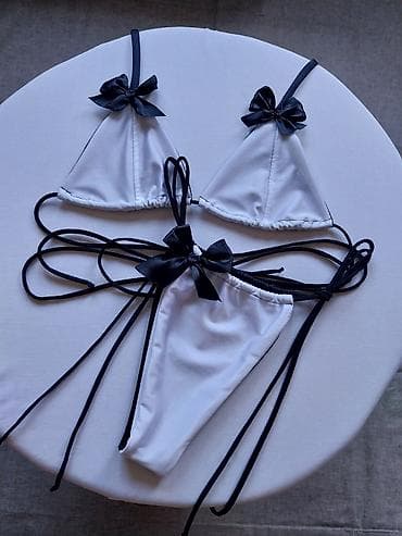 37 broj: Beli bikini set sa crnim detaljima – trodelni izgled sa mašnama - — 3