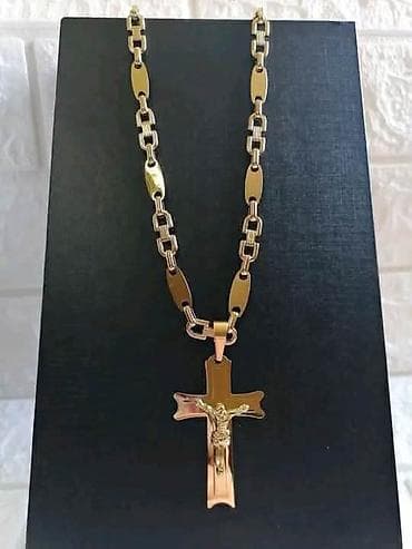 swarovski beograd: Lanac sa krstom Hirurški čelik
Cena:2900din
💋 — 3