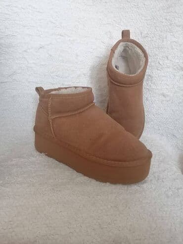 kozne cizme novi sad: Čizme, UGG, 39 — 12