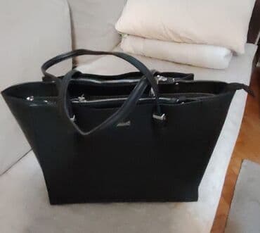 Torbe: Elegantna ženska torba – crna tote/šopper forma - Materijal: veštačka — 1