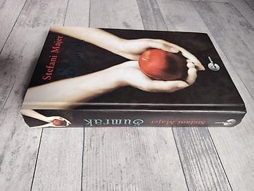 Kasete, CD i DVD: STEFANI MAJER Sumrak. Na prodaju knjiga Stefani Majer - Sumrak — 4