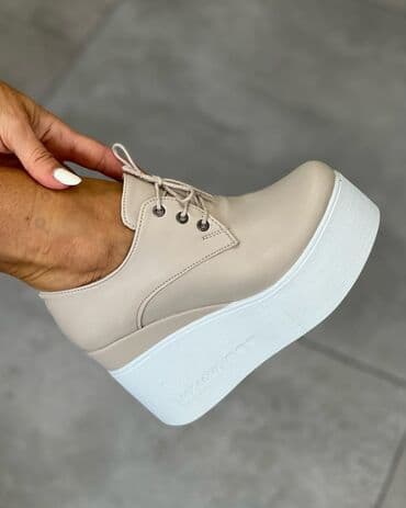 clara barson cipele: Novoo 4300din
Visina pete:9cm — 2