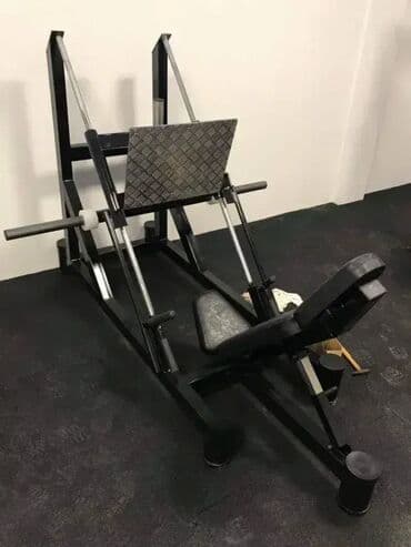 automobile: Leg 
press — 2