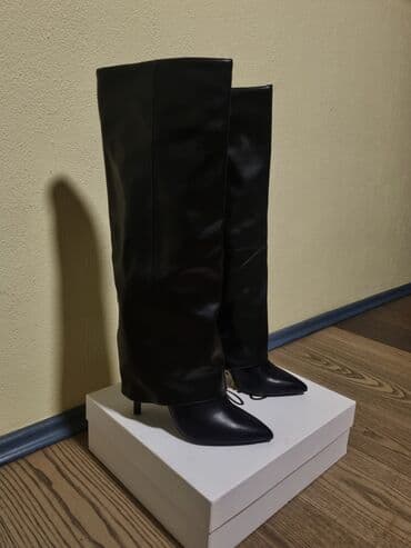 Ženska obuća: Čizme, 39 — 1