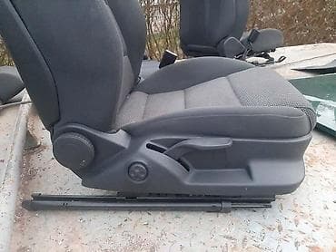 delovi za opel corsa c: SEDISTA ZA VOLKSWAGEN GOLF 5 | Komplet sedista za golf 5 u extra — 3