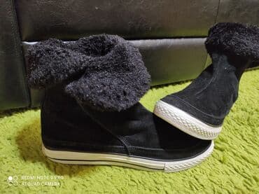 Personal Items: Ankle boots, Converse, 42 — 1
