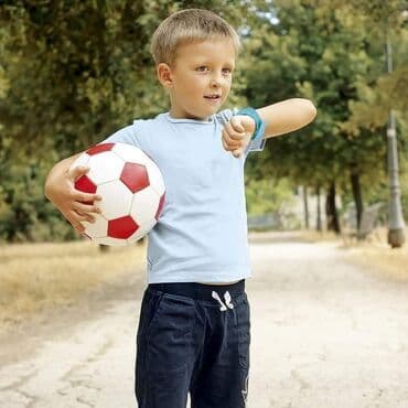 pametni sat sa sim karticom za decu: DEČIJI SMART SATIĆ 2400 din Omogućava Vašem detetu da telefonira i — 4