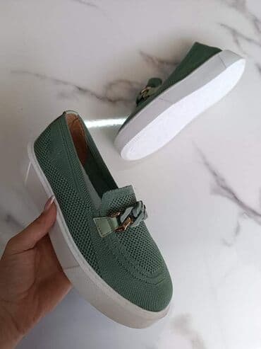 Broj 36-40
Cena 3300din