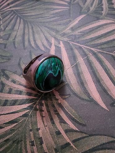 afro kikice beograd: Prsten sa zelenim kamenom (malahit stil) - Materijal prstena: metal u — 2