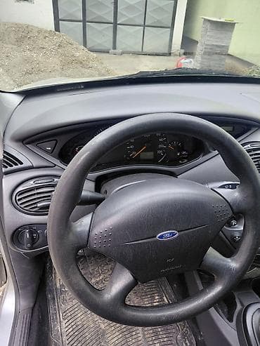 opel delovi nis: Ford Focus karavan – 1.6b 2002g. restajling. polovni delovi . Motor — 7