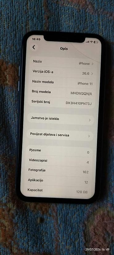 sinsay futrola za laptop: Apple iPhone 11, roza boja - Ekran Liquid Retina HD (LCD) sa Face — 6